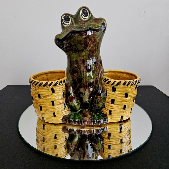 VTG 70's Ceramic Frog Planter - Picture 1 of 9